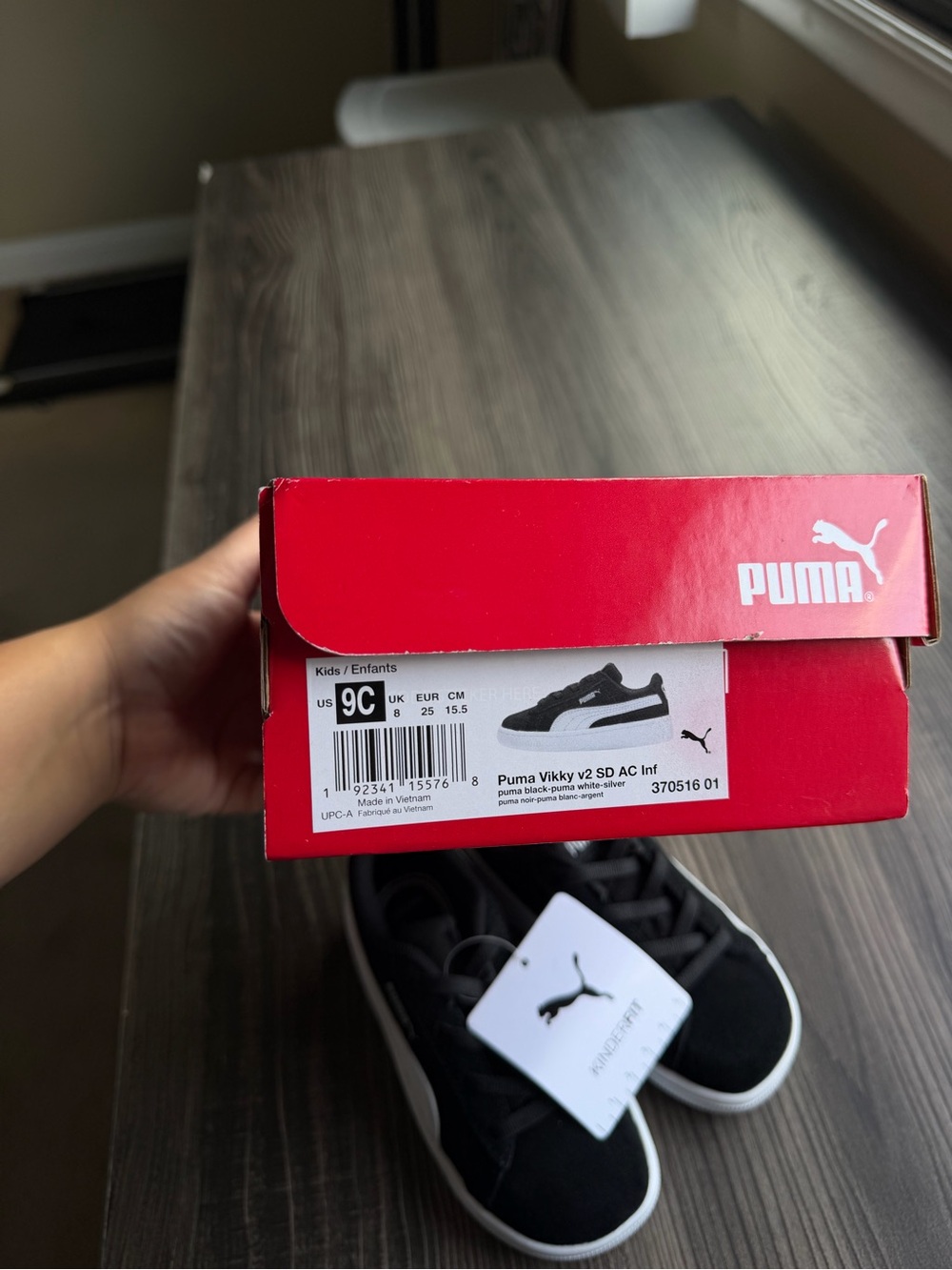 Puma Kids Black and White Suede Low-Top Sneaker NWT - Picture 4 of 4